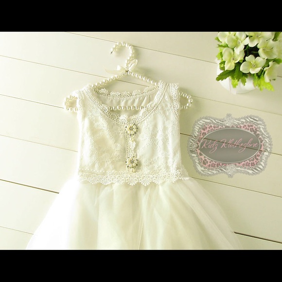 GIRLS WHITE LACE TULLE DRESS WITH PEARLS - Picture 3 of 5